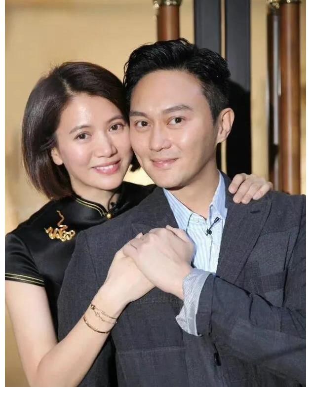 靓靓|袁咏仪辟谣张智霖退圈，网友说：“对啊，他还要赚钱给靓靓买包”