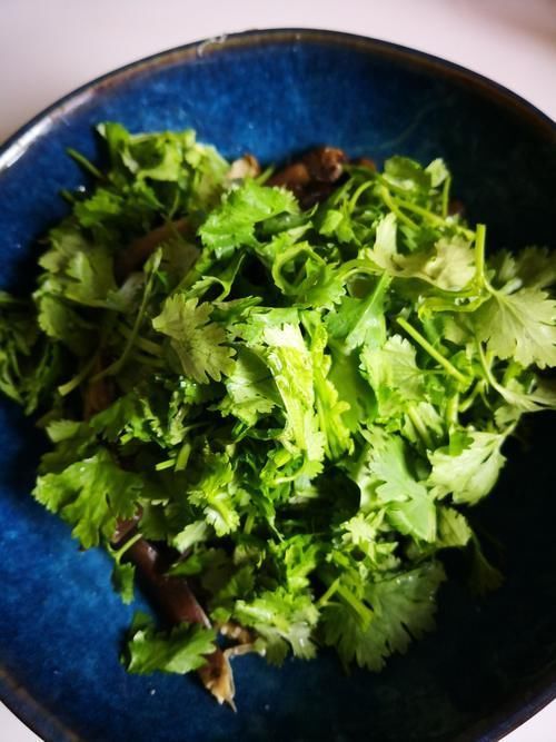 紫紅色|這菜是“天然解毒王”，隔天上吃1次，相當(dāng)于給肝臟“洗個(gè)澡”