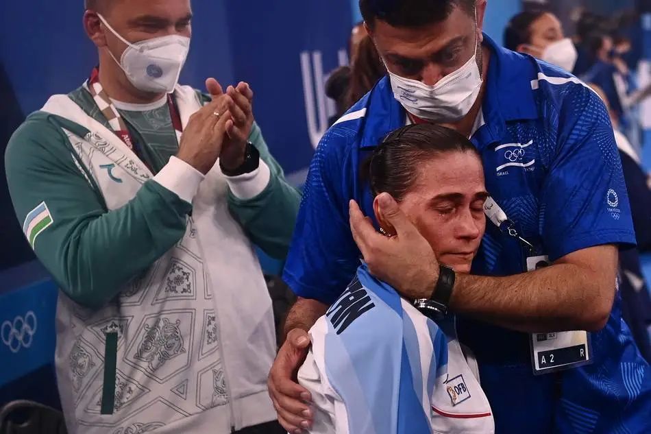 亚当斯|这一刻,无关输赢,却令人热血沸腾