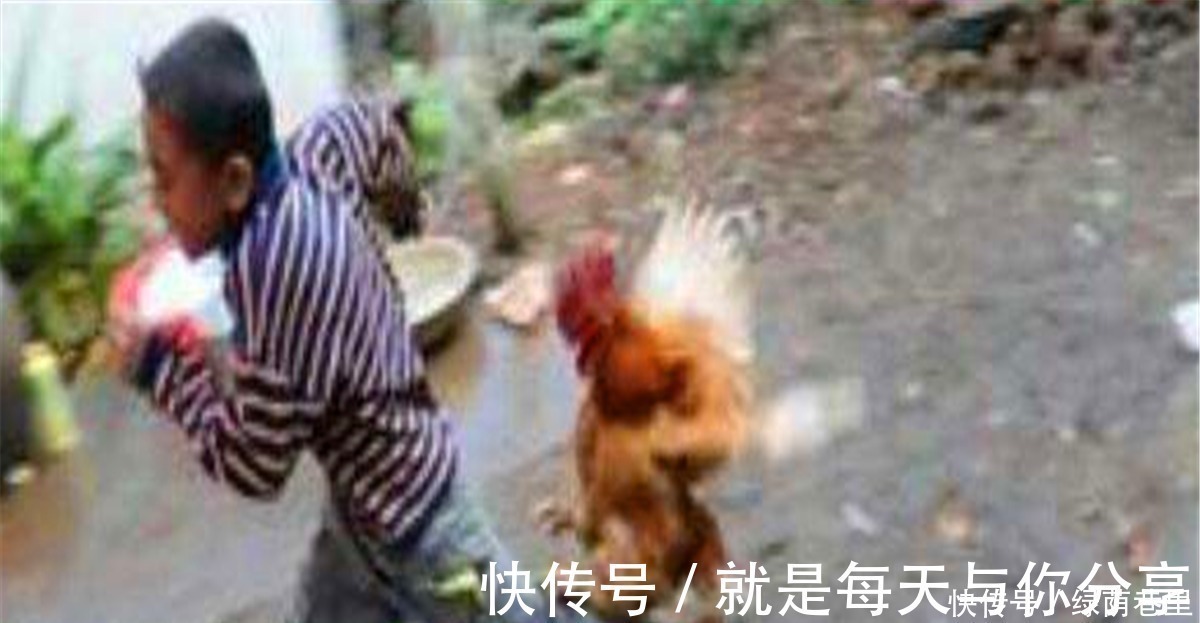 对联$村霸家门被贴上一对联,上联“一二三四五六七”,下联值得品味!