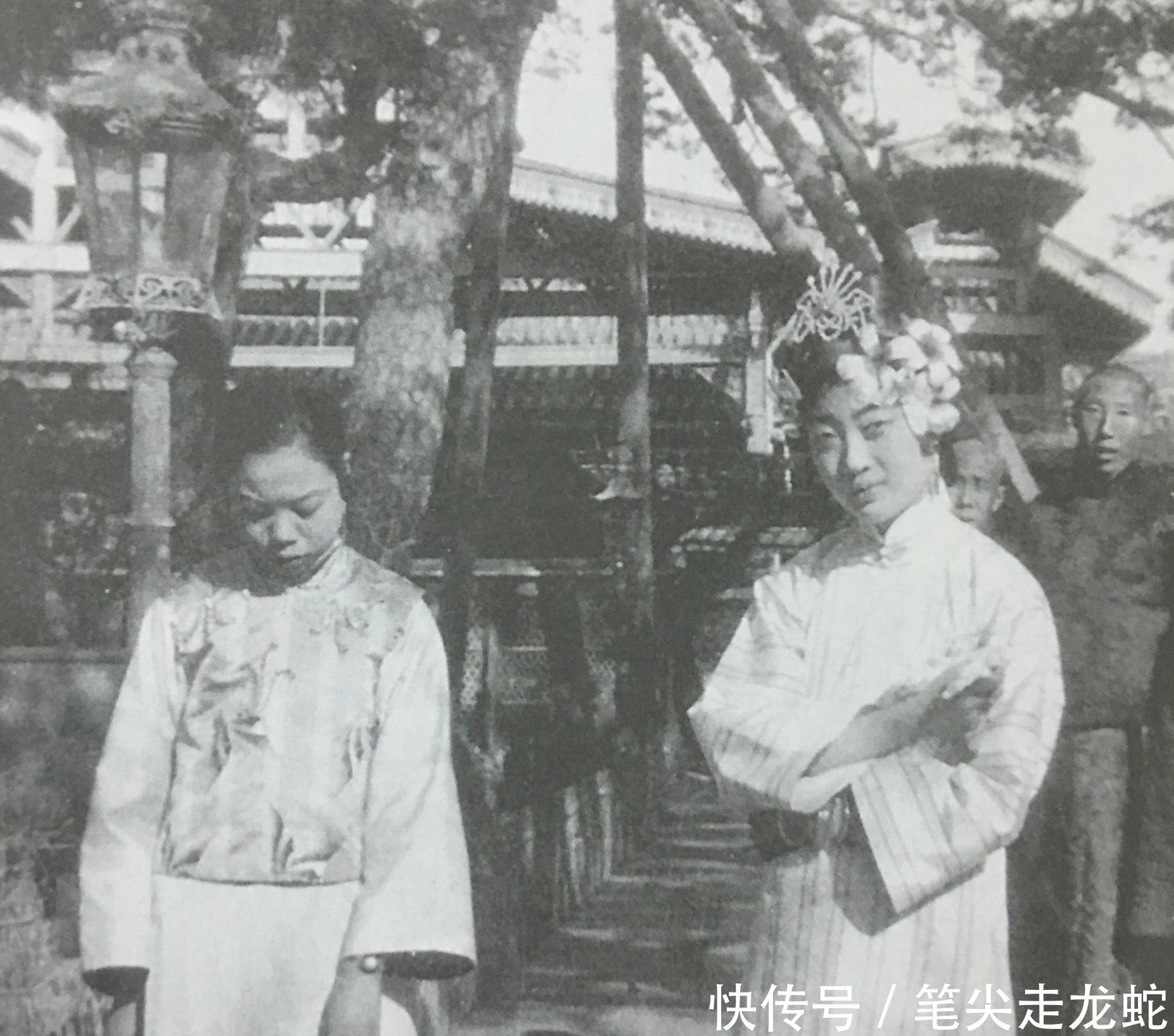 张张|婉容和文绣合影,张张经典,貌合神离!