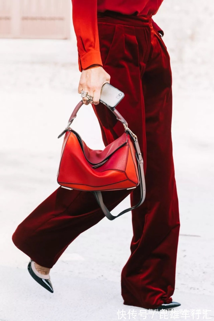 精髓 同色系很显高级?不掌握这3个“搭配精髓”,显土还显胖