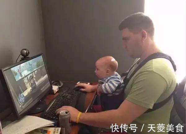 奶爸|地铁上佛系奶爸带娃照片火了,笑翻一片网友:爸爸带娃,活着就好