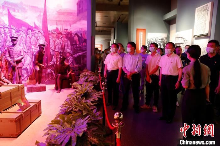 吉安中心人民医院|横跨650公里 上海医生把帮扶带入红色老区