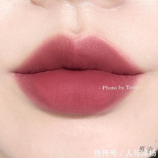 显白口红千千万，这5支才是我最爱！从质地到调色，盲选都不踩雷