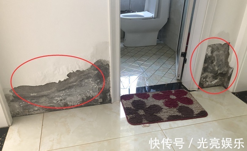 贴纸|今后再买房，客厅坚决不贴瓷砖，连踢脚线也要拆，瞧下图，太先进