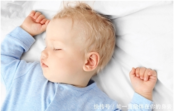 被子|宝宝不好好睡觉,晚上喜欢蹬被子,是宝妈有些忽略了
