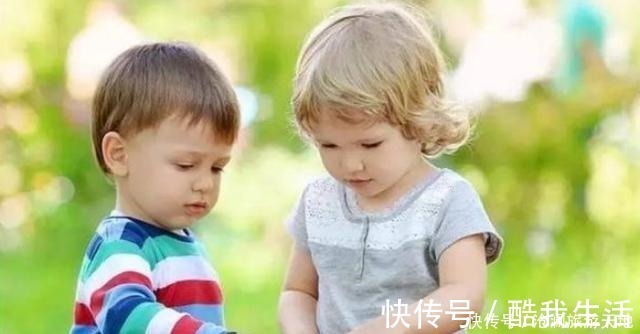 孩子|情商高的孩子,从小就有这4种表现,长大后会很受欢迎