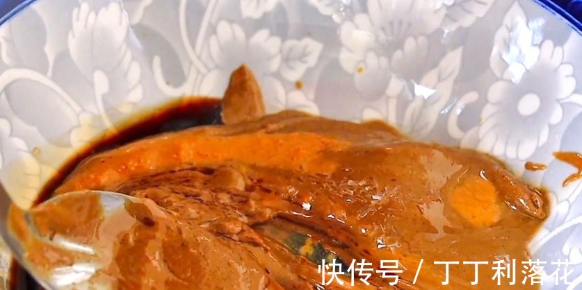 为啥你做的“乾隆白菜”不脆大厨揭秘饭店配方,看完你也学得会!