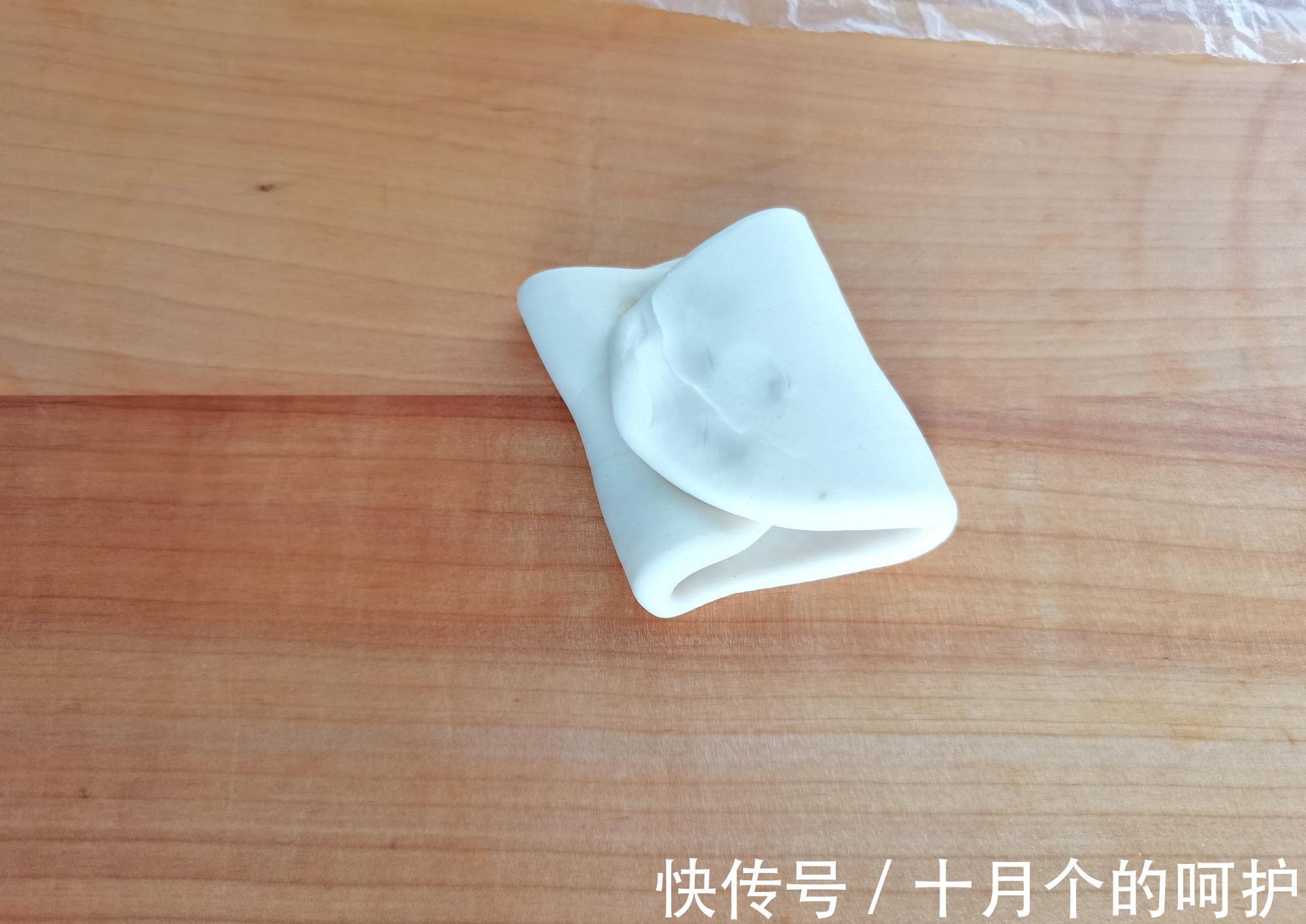 最简单的烧饼做法,又香又酥,吃一次还想吃