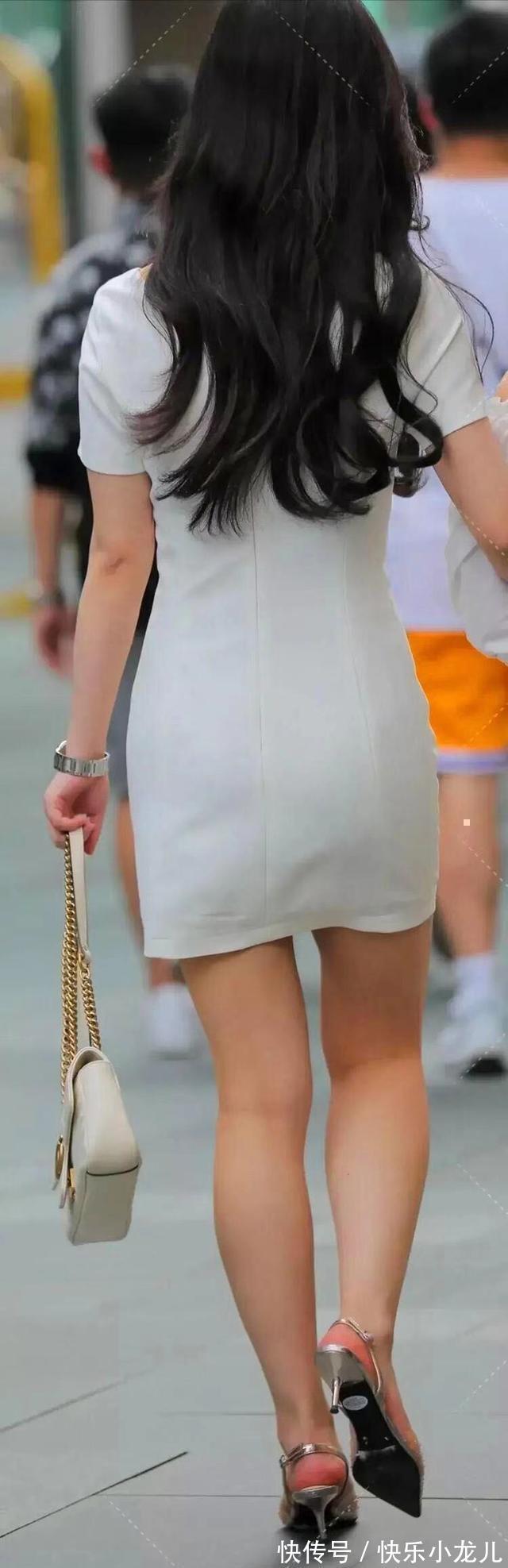 连衣裙 清新活泼的连衣裙装扮不乏气质感,散发高雅气质,精致美丽