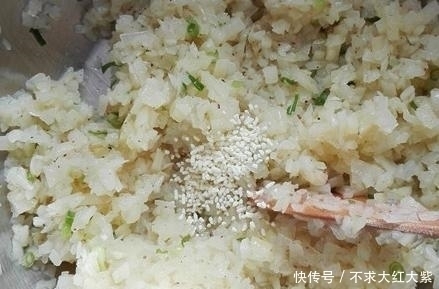  没想到这个东西还可以当饺子馅，香软细腻比肉还香，你肯定没吃过