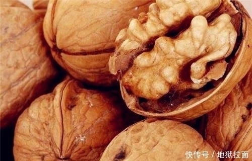 经常吃核桃对人身体有哪些好处?每天吃核桃的最佳时间你清楚吗?