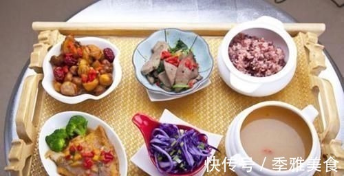 老太太|新生儿8斤好还是5斤好老一辈的福娃观念落伍了,别沾沾自喜了