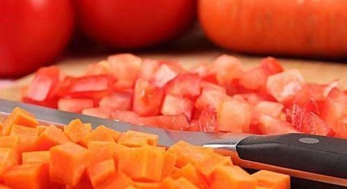 胡萝卜与此物一起食用，坚持每周吃一次，好处自动来敲门