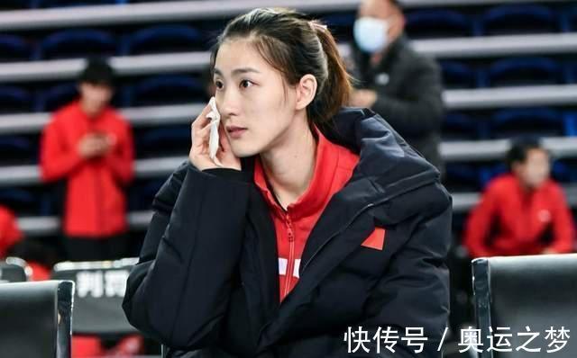 落选|女排落选名将现身母队,无缘奥运拼全运金牌,新周期难回国家队