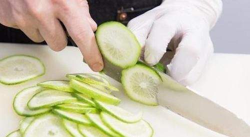 缺铁性贫血|每天喝一杯葡萄干泡水,5件喜事可能不请自来,很多人看完心动了