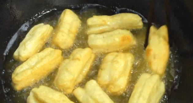 再也|天冷了,油条这样做,再也不出去买了,做法简单一看就会,太香了