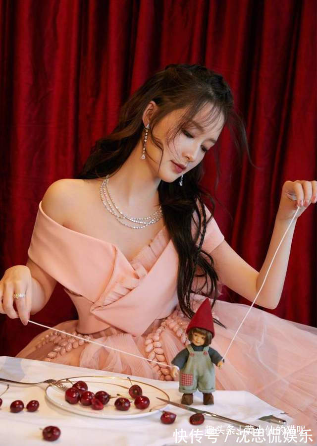 发际线 奔五奔六的女人,这几款“发型”尽量不要留,看着显老没气质