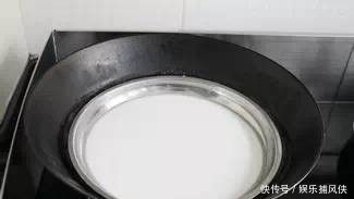 人人|凉皮自己在家就能做,做法简单又干净,学会这个窍门,人人都能做