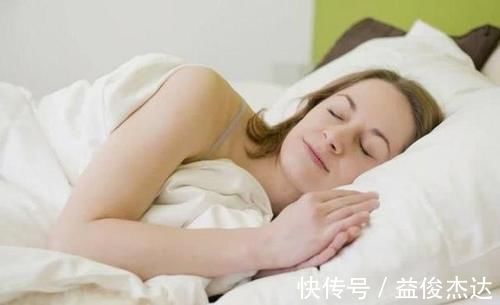臀部|女性衰老时,下半身会发生什么变化?多数人有四个共同点
