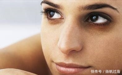 有妇科病的女人，脸上有4个表现，你若全没有，子宫很健康