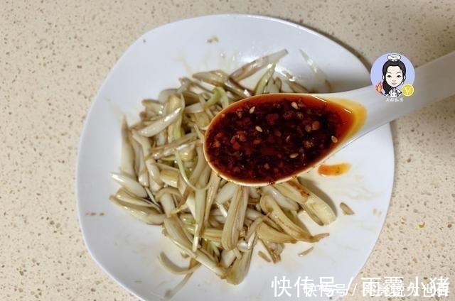 它被人称“菜中灵芝”,简单一拌就好吃,5块钱一斤,遇见别错过