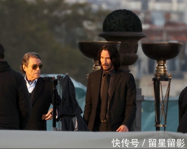 基努·里维斯 基努里维斯拍《捍卫任务4》超宠剧组,6万元劳力士表人人有份