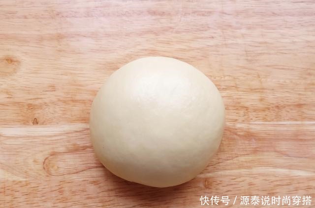 甜而不腻|自从学会这款吐司做法,一周得吃3次,绵软可口,甜而不腻,真香