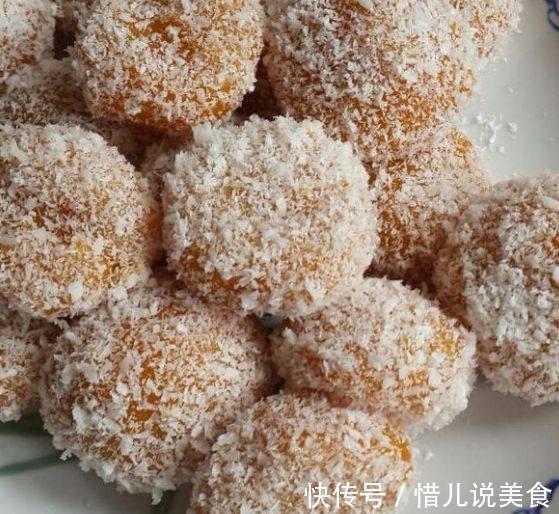 去大姑家做客,大姑做了一款小点心,一口气吃了5个,太好吃