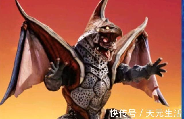 卡尔|特利迦奥特曼周边来袭,哥尔巴太可爱,卡尔蜜拉小辫子绝了