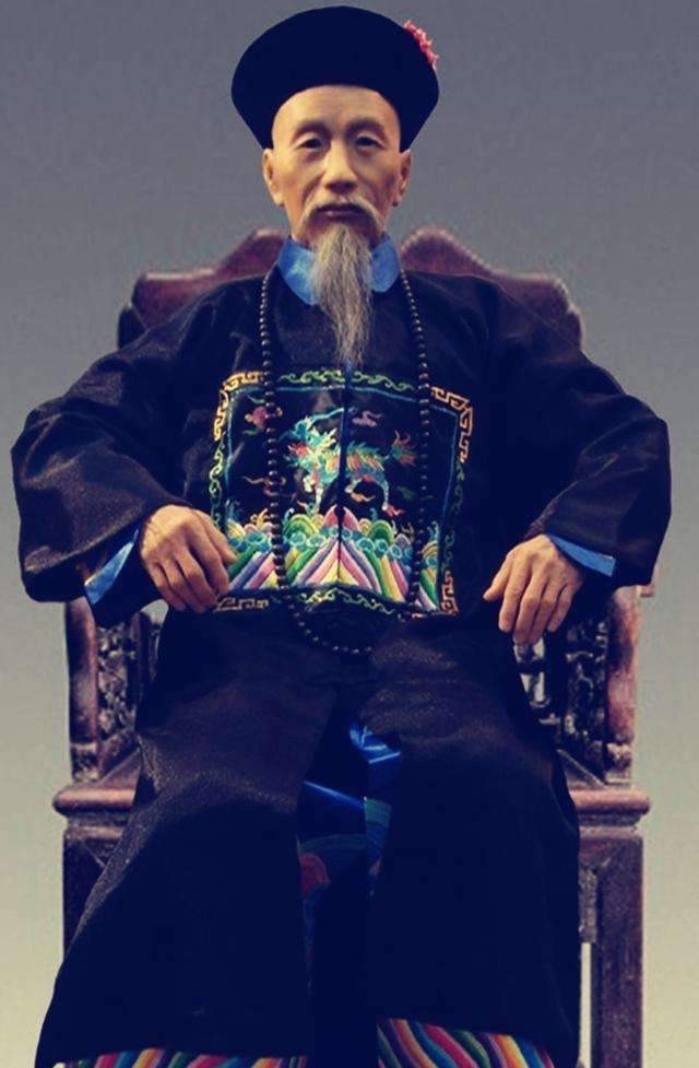 读读|《曾国藩传》:如果你觉得迷茫,就读读曾国藩吧