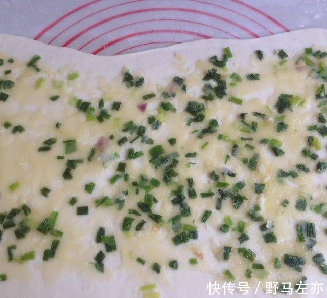 一步一步地，厨房可以做一个如此美味的烤饼