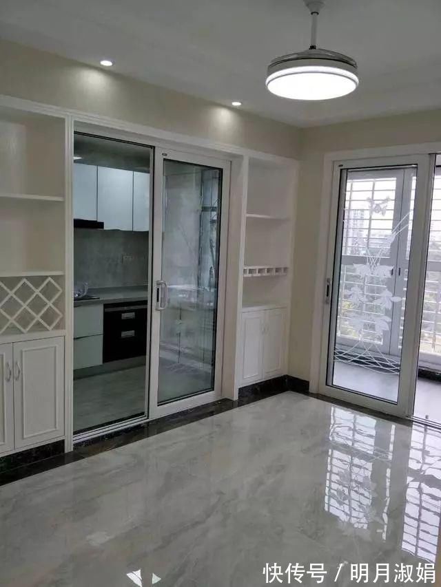 邻居|20万装修的新房,邻居来参观说:又不是公共厕所,居然装蹲坑