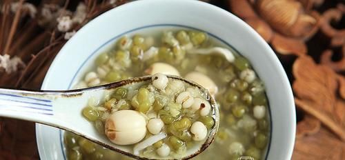 夏天多给家人煮这粥，清热解暑，营养易吸收，助你清凉过一夏