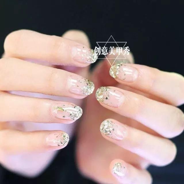 春天的透明系渐变美甲，和你一样美~