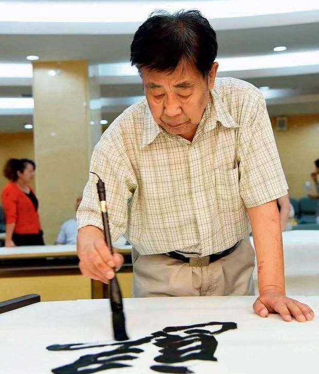 李文启|李文启练书法绝非附庸风雅,也并非冲着“书法家”的名头而去!