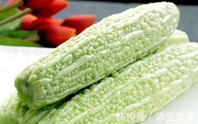 平血压|苦瓜和此物一起吃,胜过万千保健品,能利尿活血,治胃病
