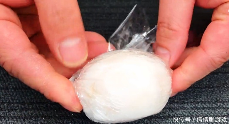 快速腌鸡蛋的做法，我们家每次都是这么腌的，个个流油，太好吃了