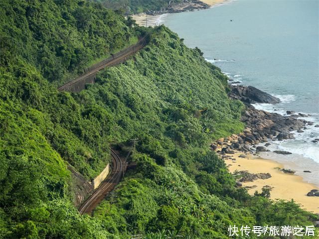 观景台|四季如春的灵姑湾，不仅有蓝天碧海，还能享受悠闲和宁静