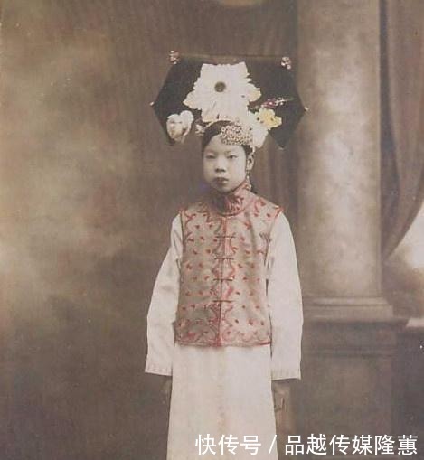 格格|镜头下：晚清皇后妃子和格格们真容，还真的是苦了光绪皇帝了
