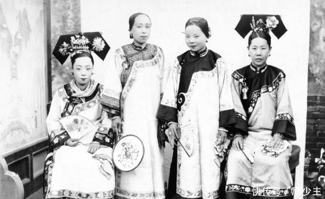 灵隐寺|清朝老照片:女贵族锦绣华服穿在身,图5真实的灵隐寺