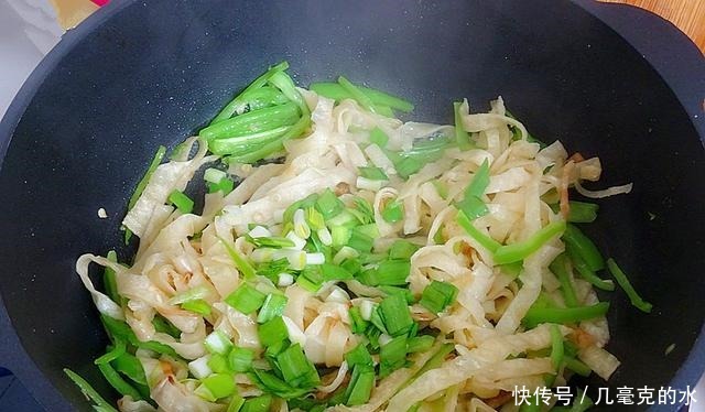 早餐做它真顶饱,不放肉蛋,清爽有食欲,10分钟上桌,孩子抢着吃