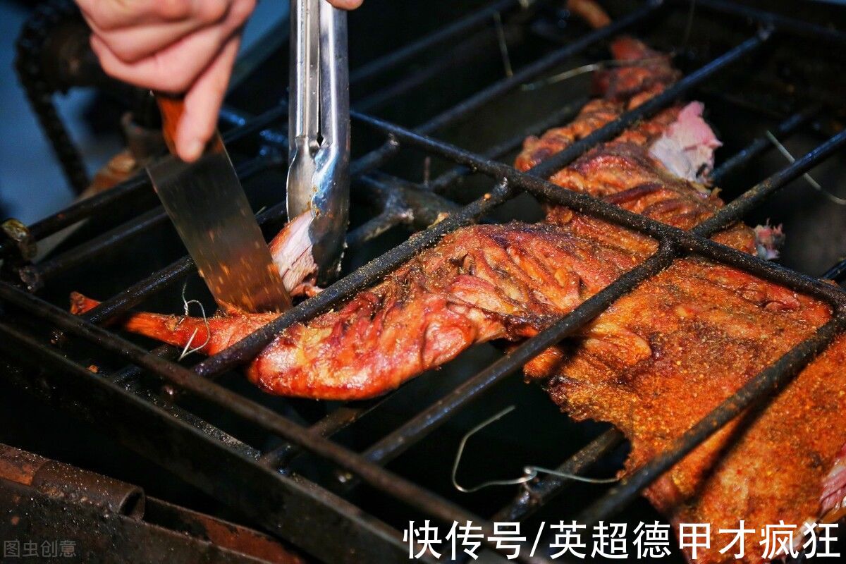 卢卡库|穆帅请全队吃的应该是低脂高蛋白牛肉，不可能烤全羊，太油腻