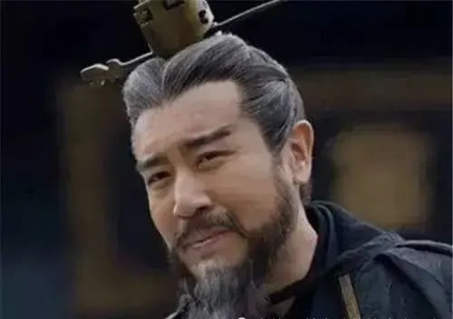 汉灵帝|曹操的成功不是白来的!看他31岁时都干了啥,你就会明白了