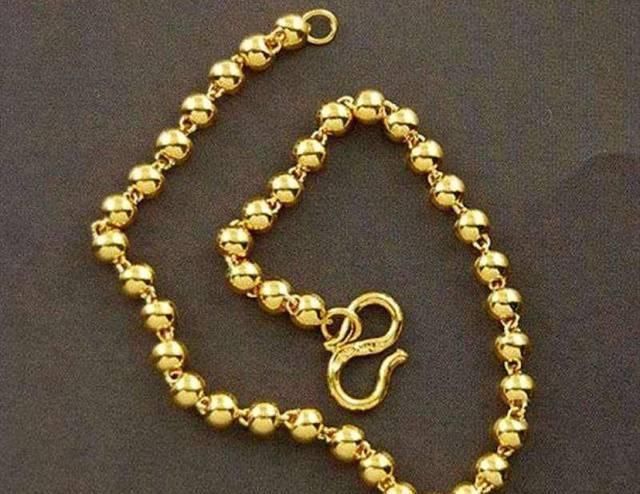 买金首饰应该怎么选店员内行人都买这3种,耐用还保值