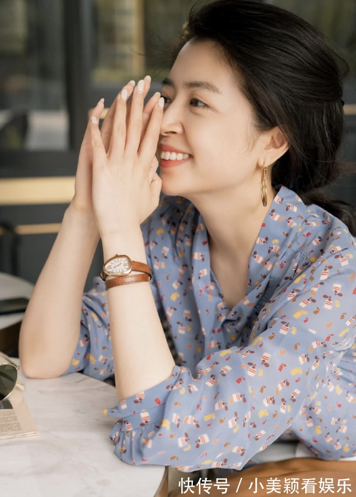 长裤|不要小瞧衬衫的魅力，瞧三木博主搭配半裙、长裤，高级有气质