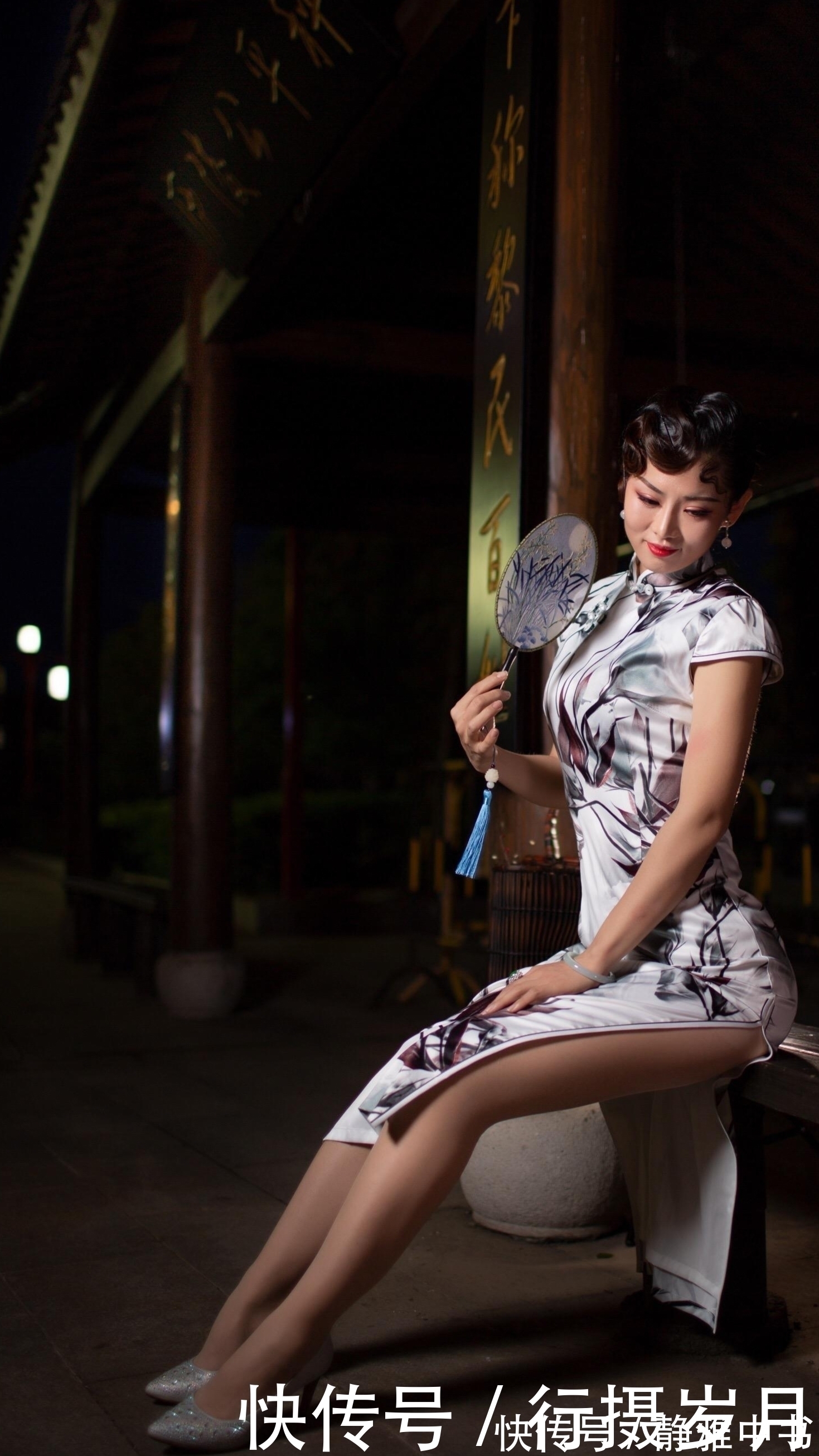 忧伤@一帘幽梦,装点纱窗,放逐的是寂寞,弥漫的是忧伤