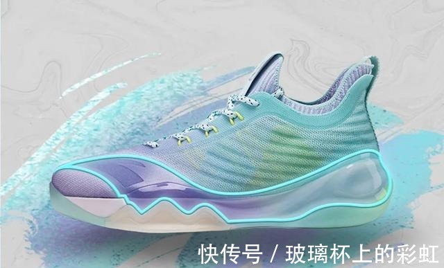 安踏 安踏签约拉文疑似签名鞋曝光,前后分掌鞋面袜套,扣篮王起飞!
