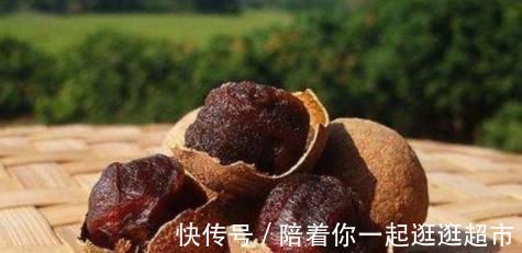 抗衰老|女孩子不能事事都节俭,四种天然的雌激素多吃,抗衰老作用很明显